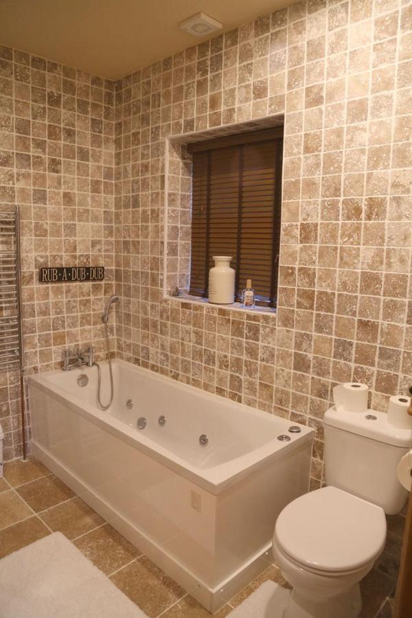 Bumbleberry Cottage Gresford Eksteriør billede
