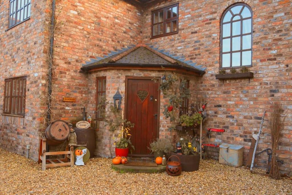 Bumbleberry Cottage Gresford Eksteriør billede