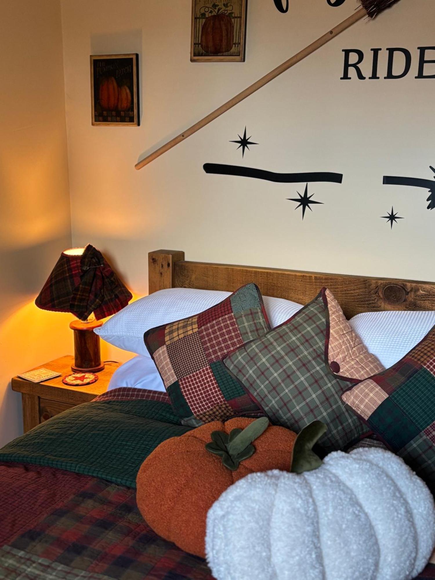 Bumbleberry Cottage Gresford Eksteriør billede