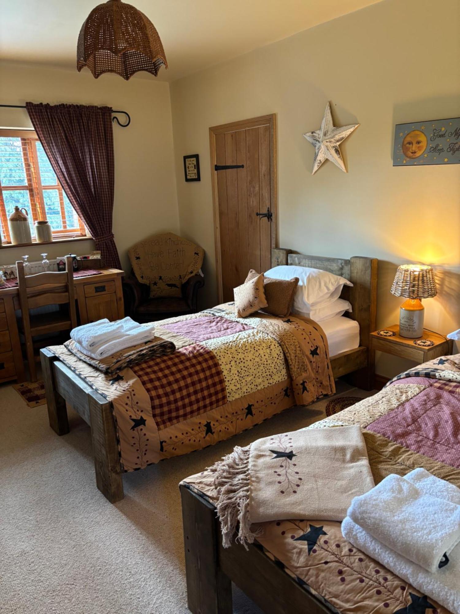 Bumbleberry Cottage Gresford Eksteriør billede